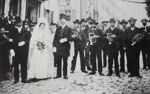 1906 · Brautzug mit Pfingstbraut Marie Dreger